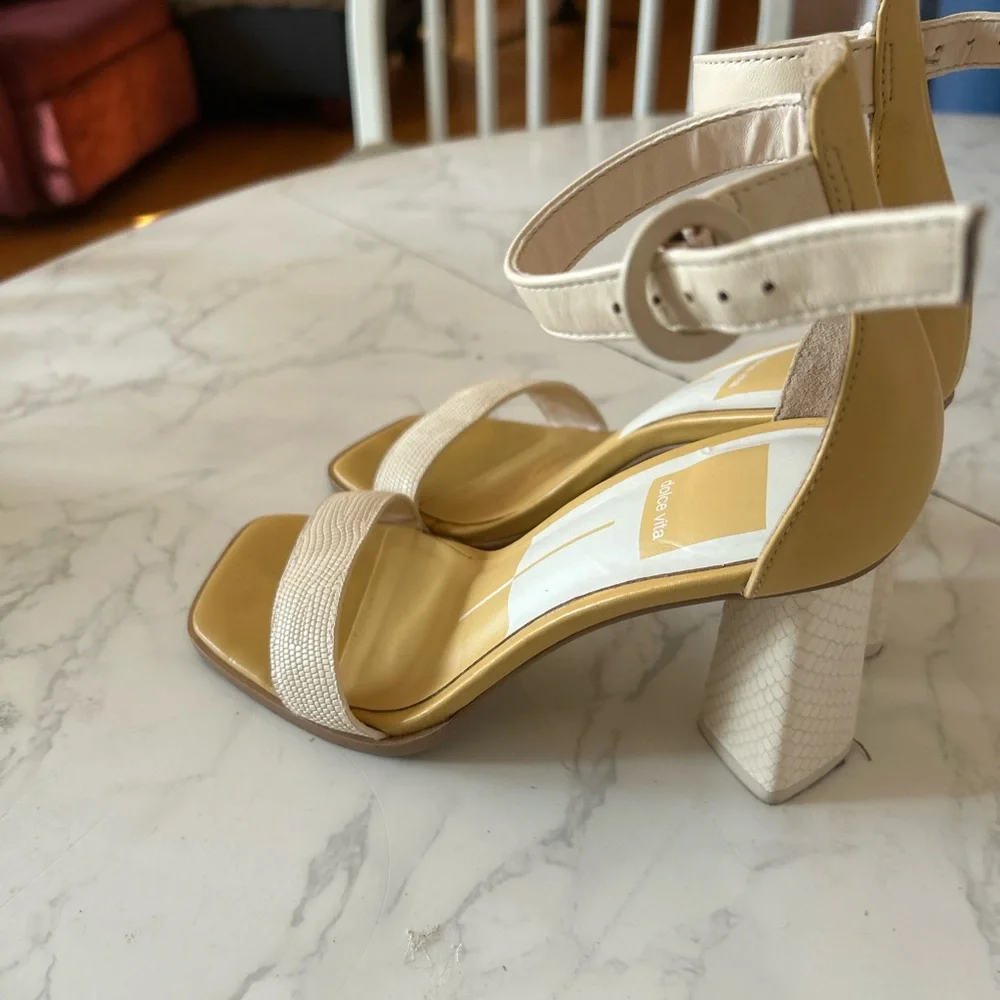 Dolce Vita Cream Ankle Strap Sandals - Picture 2 of 3
